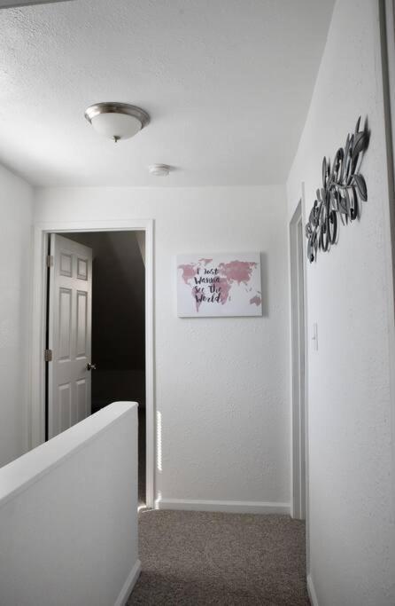 Stunning Big Home Near Downtown North Shore & More ピッツバーグ エクステリア 写真
