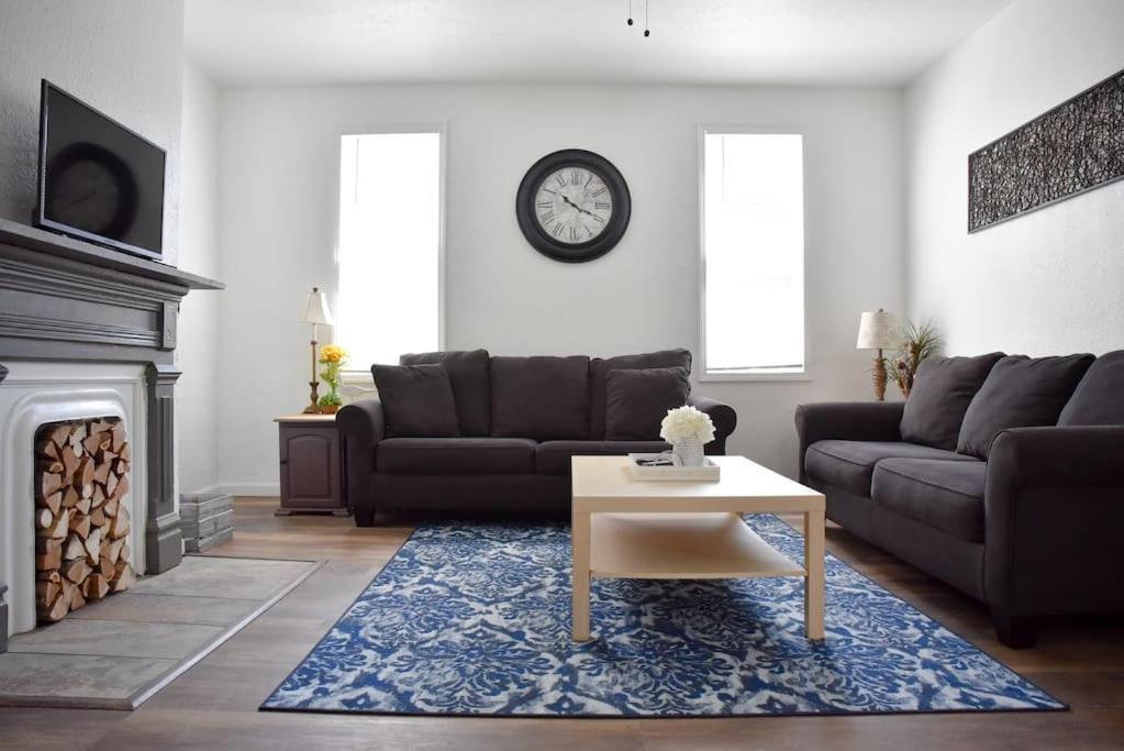 Stunning Big Home Near Downtown North Shore & More ピッツバーグ エクステリア 写真